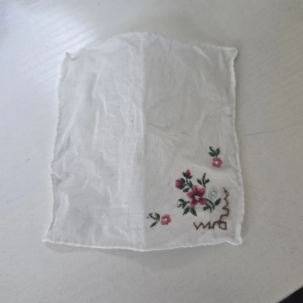 American Girl | Doll Samantha's Embroidered Handkerchief